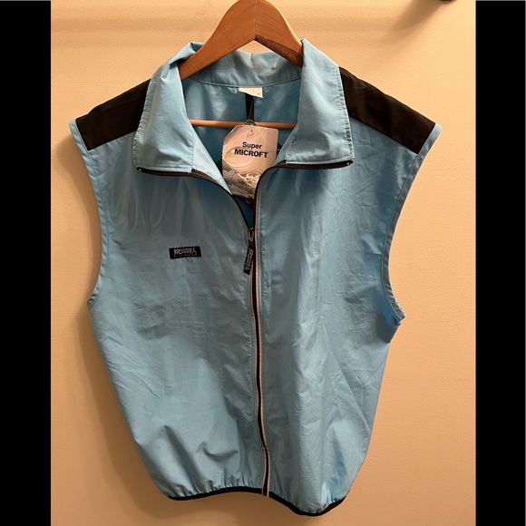 ✨NWT Running Room. blue vest. Men’s Large - Picture 1 of 13
